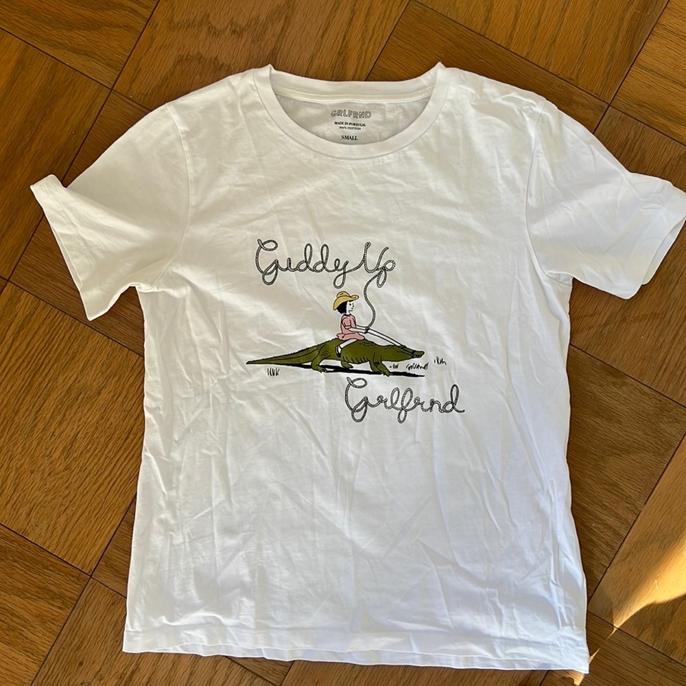 GRLFRND Grpahic Tshirt